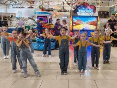 Весенние забавы в Чудо парке | Ассоциация строителей Амуро-Якутской магистрали»