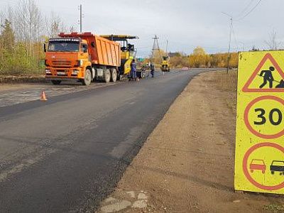 Закончилась укладка асфальта на участке автодороги, ведущей в поселок Нижний Куранах | Ассоциация строителей Амуро-Якутской магистрали»